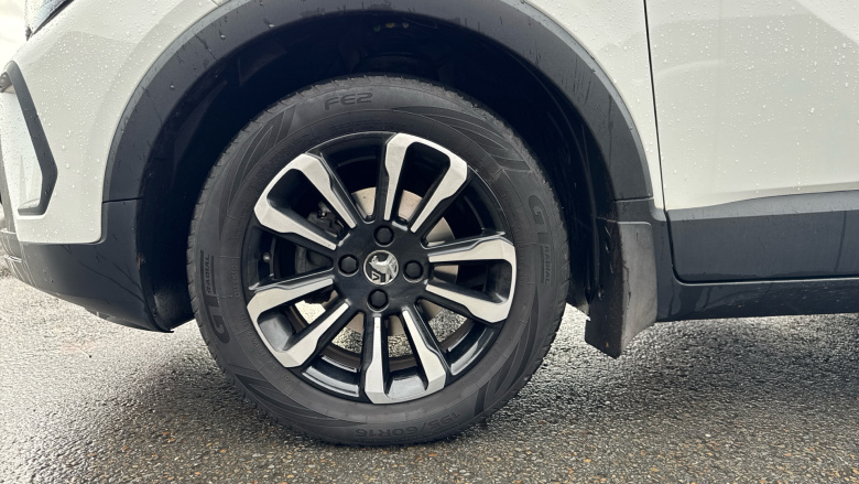 Vauxhall Crossland 1.2 Design 5dr Petrol Hatchback